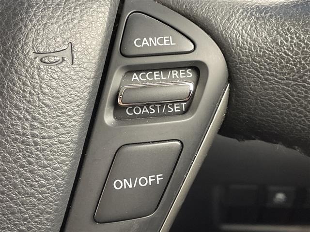 Nissan ELGRAND 2017 7044495-9