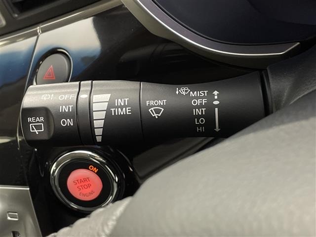 Nissan ELGRAND 2019 7044496-1