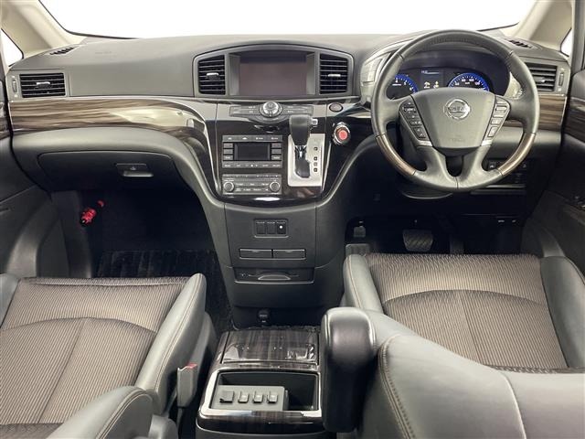 Nissan ELGRAND 2019 7044496-14