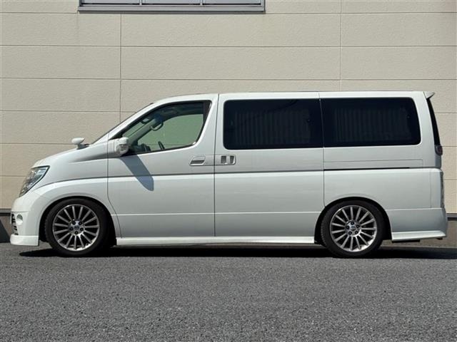 Nissan ELGRAND 2007 7044498-12