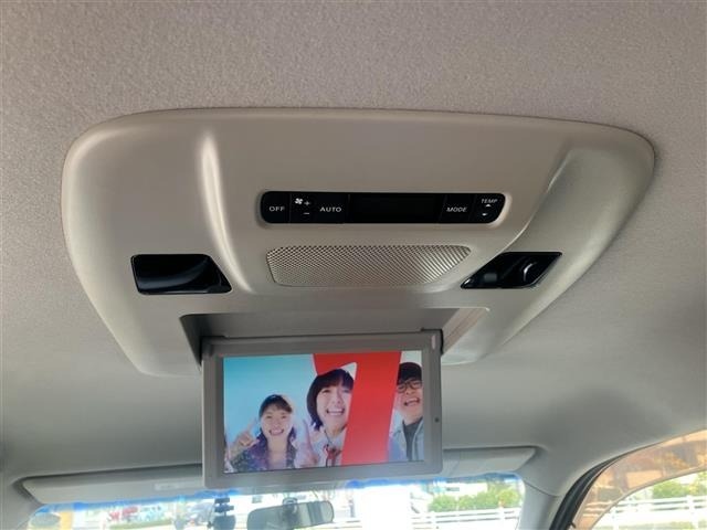 Nissan ELGRAND 2011 7044541-17