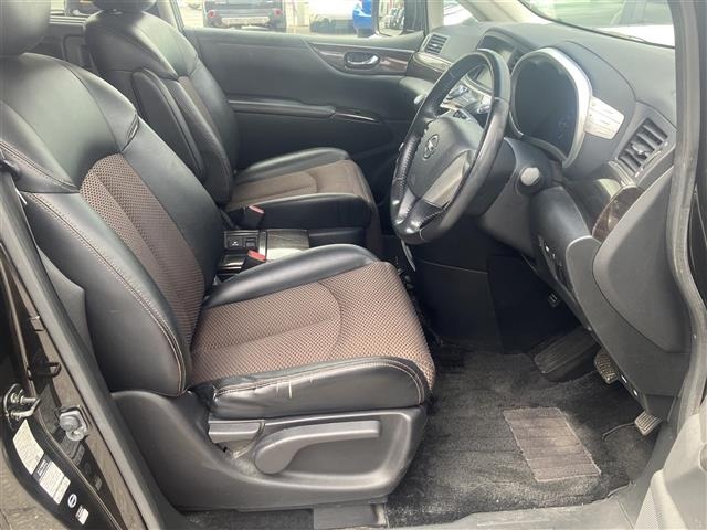 Nissan ELGRAND 2011 7044541-18