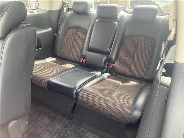 Nissan ELGRAND 2011 7044541-5