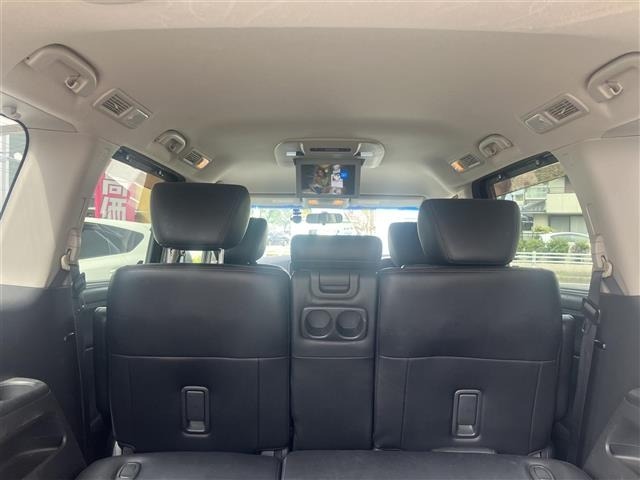 Nissan ELGRAND 2011 7044541-8