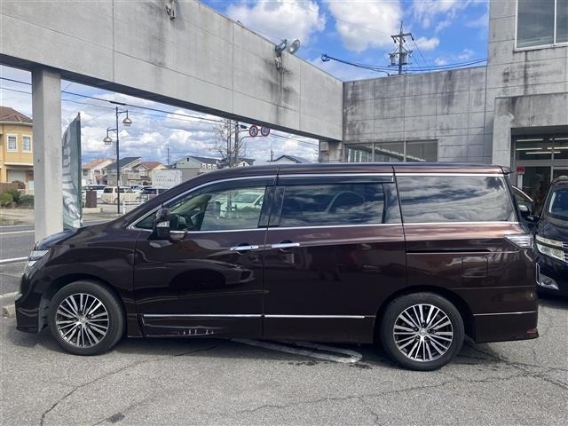Nissan ELGRAND 2014 7044542-11