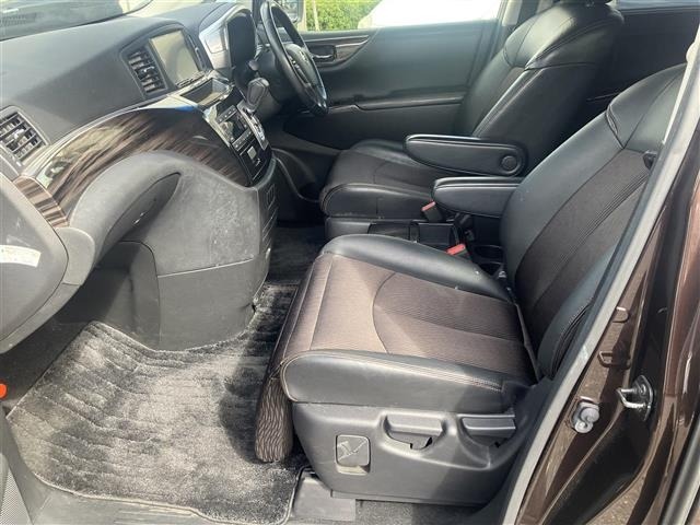 Nissan ELGRAND 2014 7044542-19