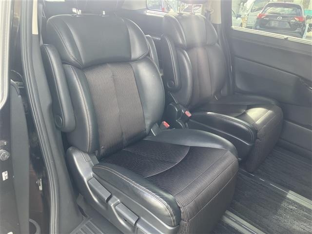 Nissan ELGRAND 2014 7044542-2