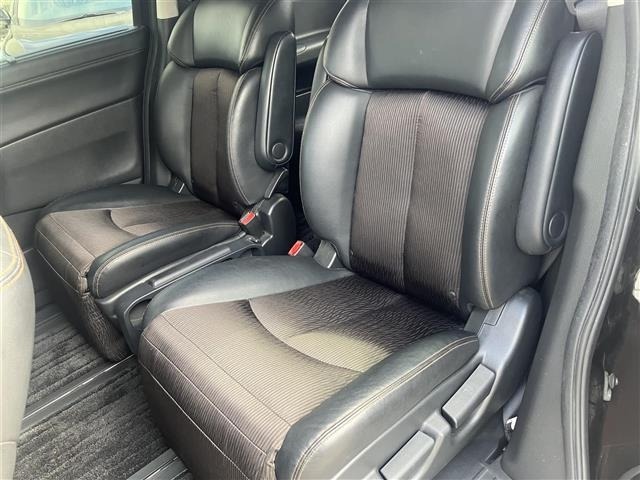 Nissan ELGRAND 2014 7044542-4