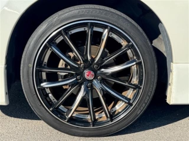 Nissan ELGRAND 2013 7044551-1