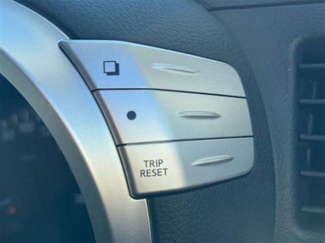 Nissan ELGRAND 2013 7044551-22