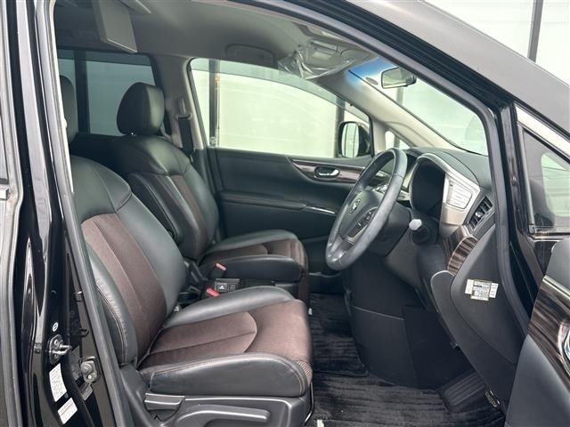 Nissan ELGRAND 2017 7044552-6