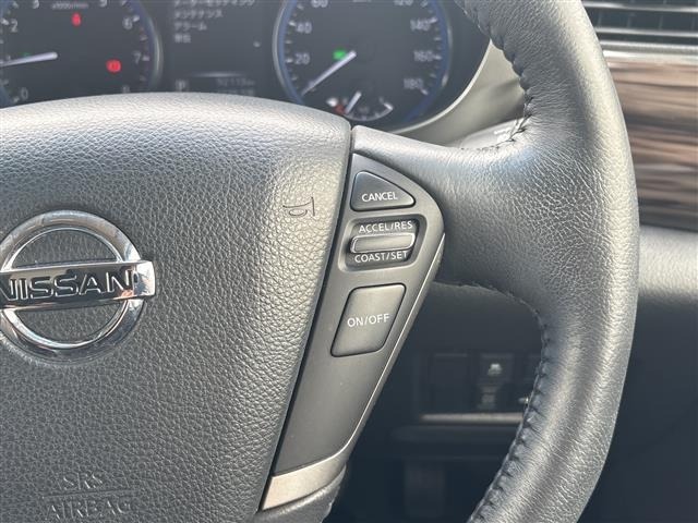 Nissan ELGRAND 2017 7044552-9
