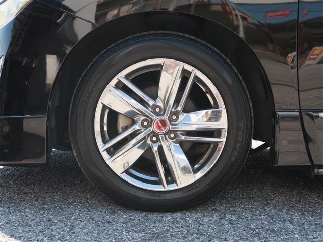 Nissan ELGRAND 2011 7044560-2