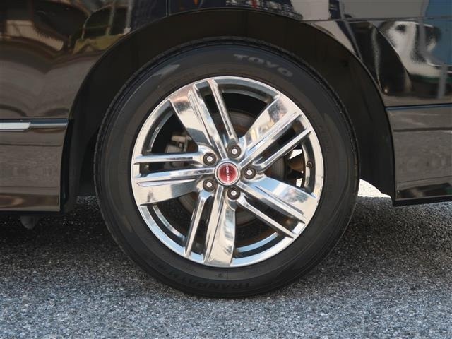 Nissan ELGRAND 2011 7044560-4