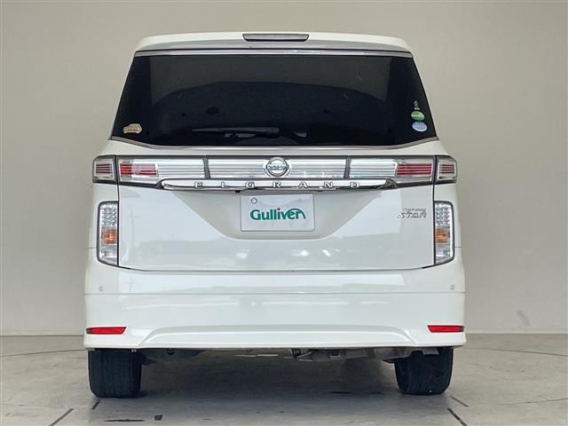 Nissan ELGRAND 2016 7044561-13