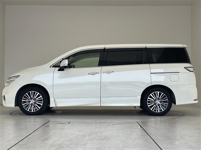 Nissan ELGRAND 2016 7044561-2