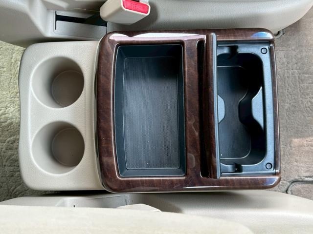 Nissan ELGRAND 2010 7044573-22