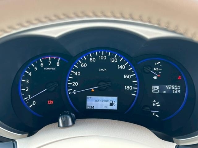Nissan ELGRAND 2010 7044573-7