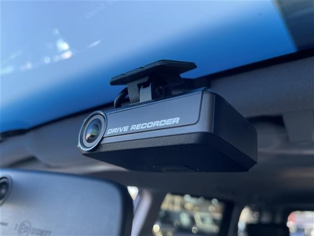 Nissan ELGRAND 2017 7044574-1