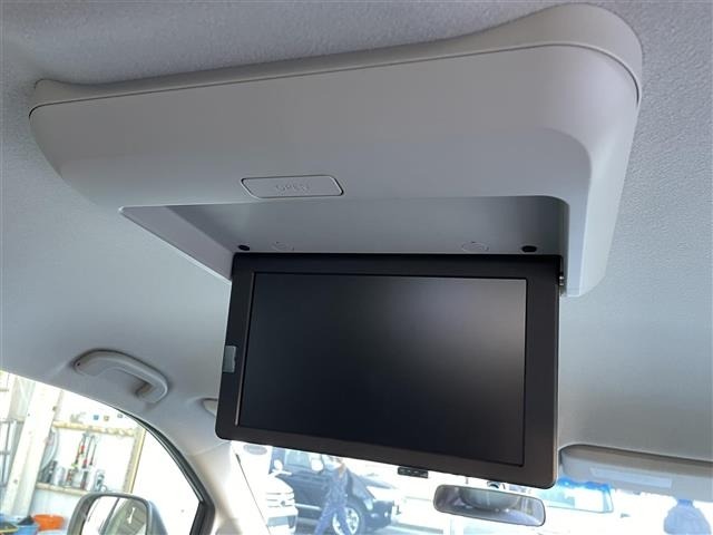 Nissan ELGRAND 2017 7044574-16