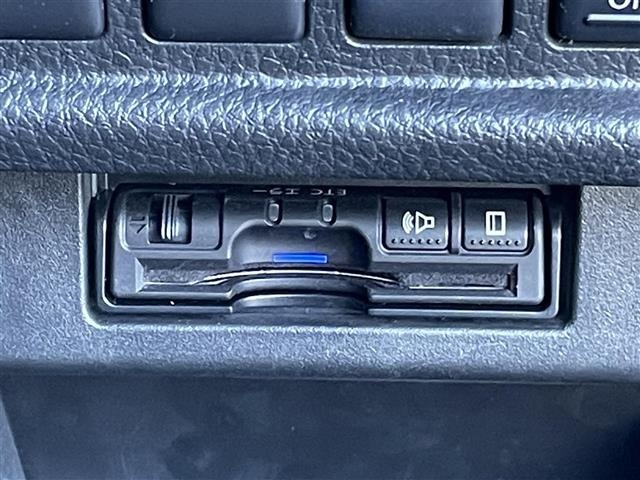 Nissan ELGRAND 2017 7044574-21