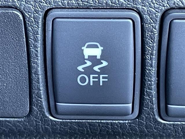 Nissan ELGRAND 2017 7044574-5