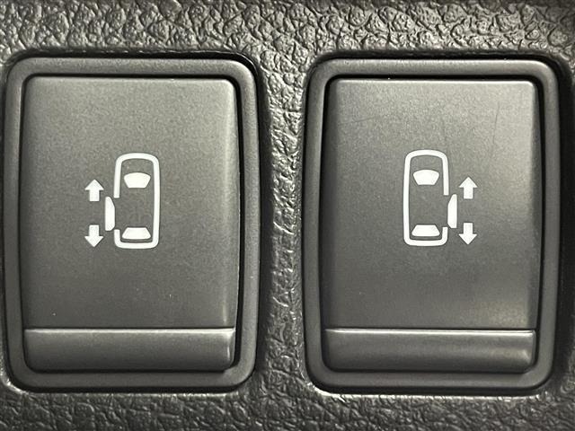 Nissan ELGRAND 2020 7044589-3