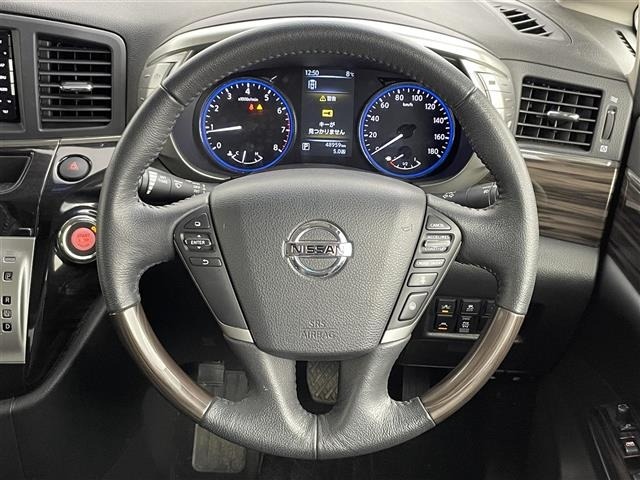 Nissan ELGRAND 2020 7044589-8