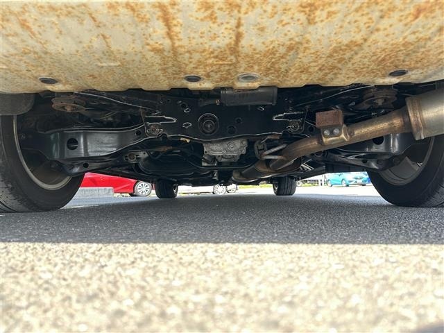Nissan ELGRAND 2015 7044590-14