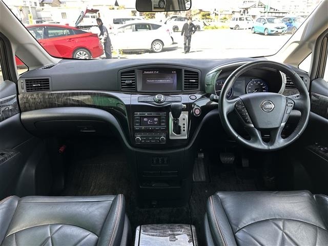 Nissan ELGRAND 2015 7044590-16