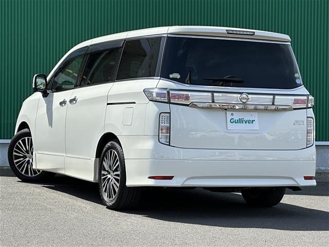 Nissan ELGRAND 2015 7044590-4