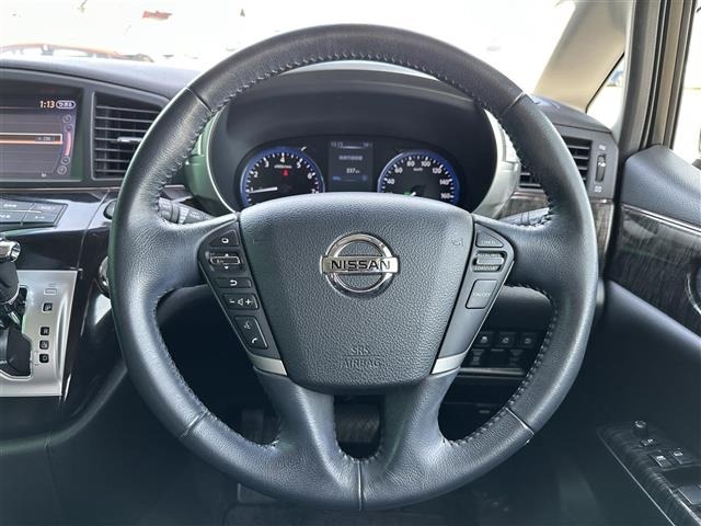 Nissan ELGRAND 2015 7044590-6