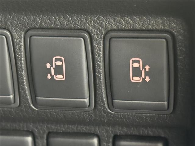 Nissan ELGRAND 2011 7044611-26
