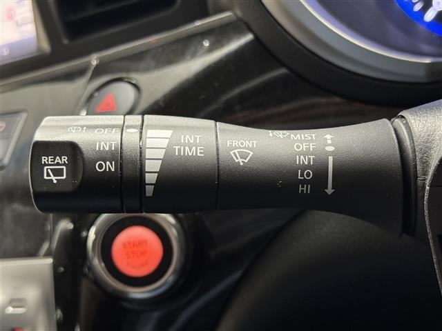 Nissan ELGRAND 2011 7044611-30