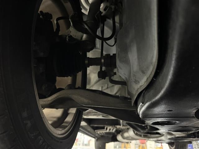 Nissan ELGRAND 2011 7044611-5