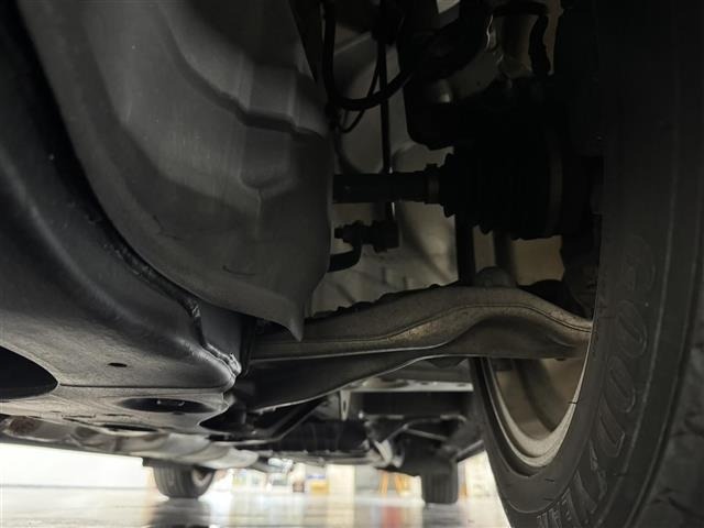 Nissan ELGRAND 2011 7044611-6