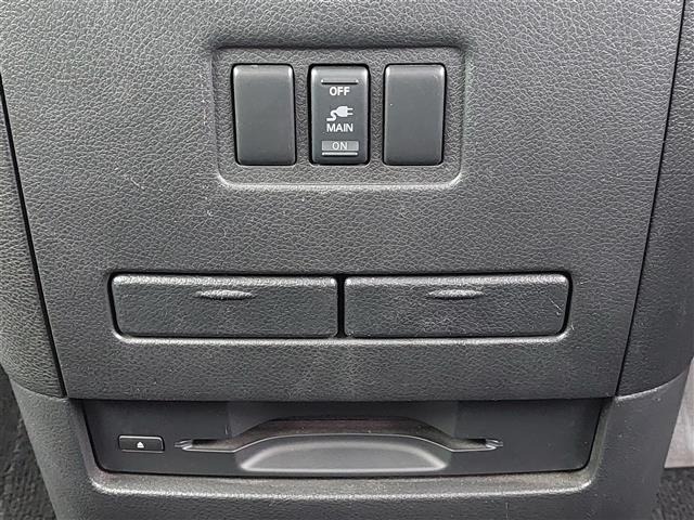 Nissan ELGRAND 2018 7044612-12