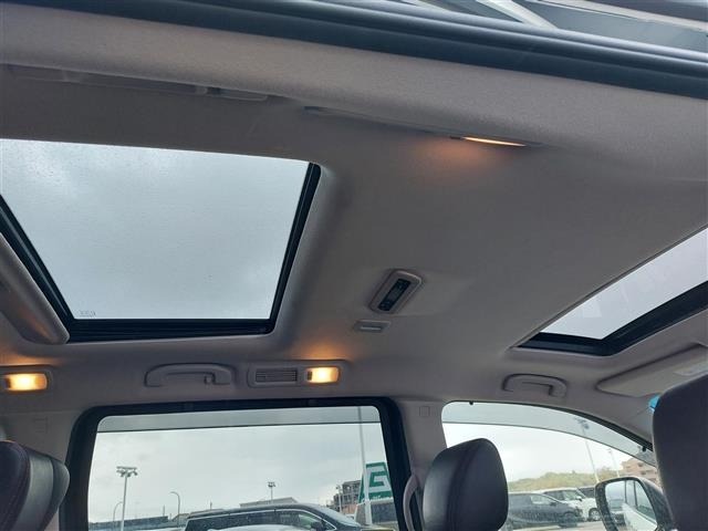 Nissan ELGRAND 2018 7044612-21