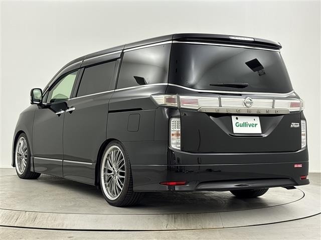 Nissan ELGRAND 2015 7044636-13