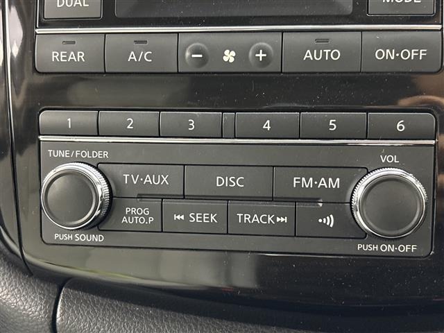 Nissan ELGRAND 2015 7044636-8