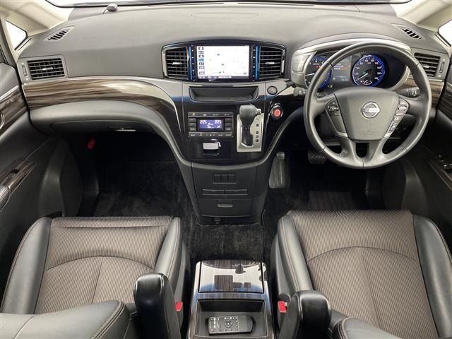 Nissan ELGRAND 2019 7044666-17