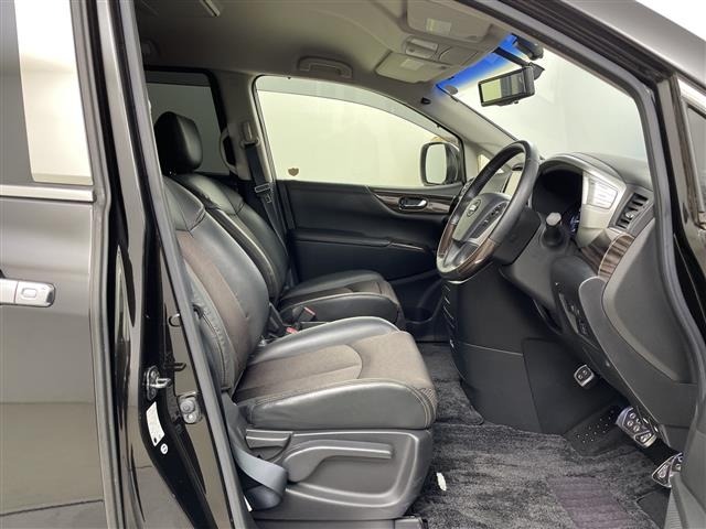 Nissan ELGRAND 2016 7044667-27