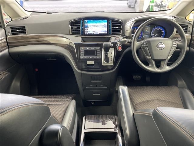 Nissan ELGRAND 2015 7044687-14