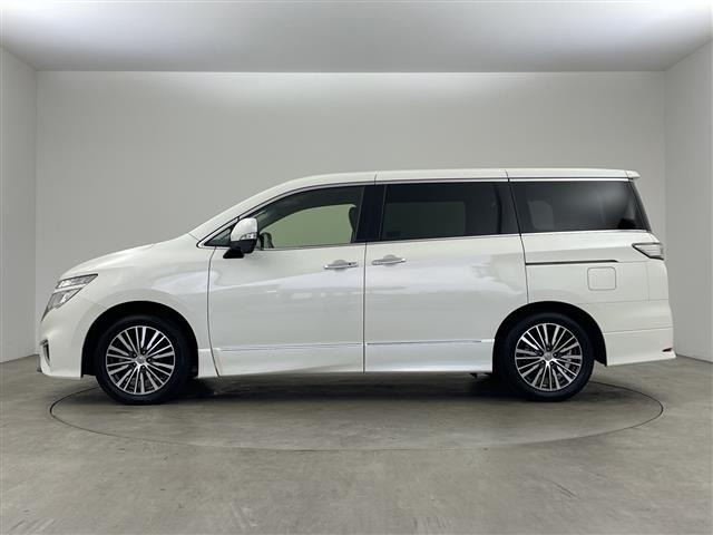 Nissan ELGRAND 2015 7044687-17