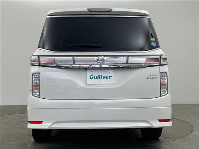 Nissan ELGRAND 2015 7044687-18