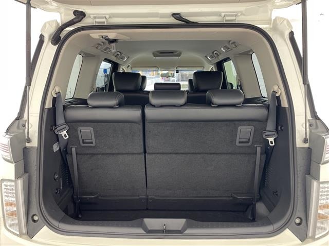 Nissan ELGRAND 2015 7044687-2