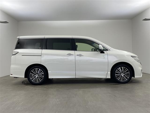 Nissan ELGRAND 2015 7044687-21