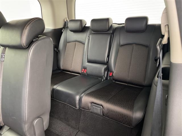 Nissan ELGRAND 2015 7044687-22