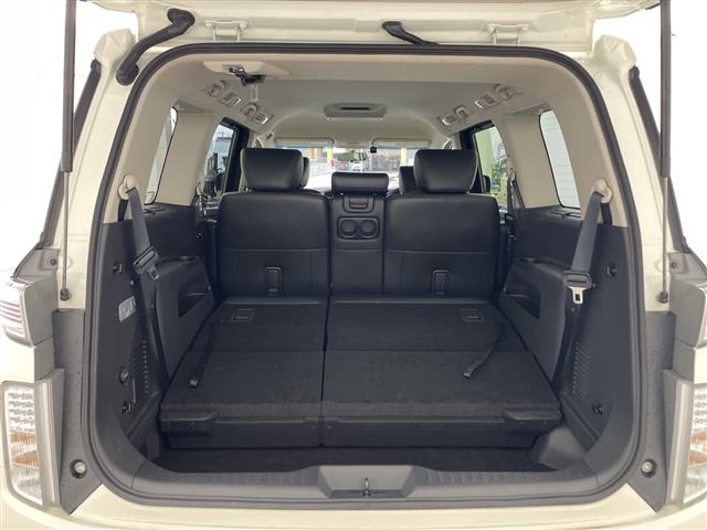 Nissan ELGRAND 2015 7044687-4
