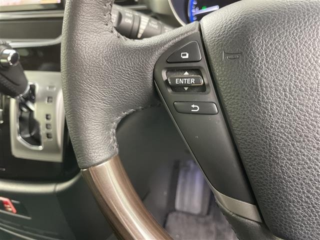 Nissan ELGRAND 2018 7044688-1